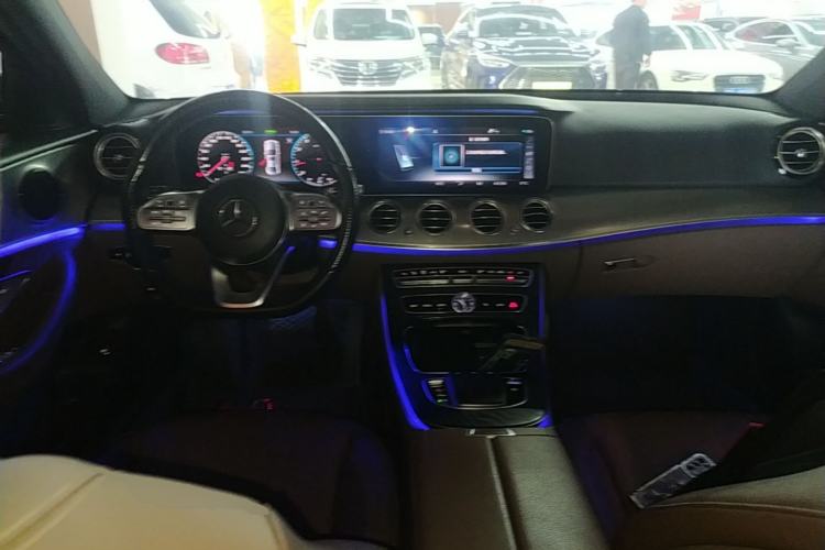Used Mercedes-Benz E-Class 2020 E 260 Sport Edition Center Console