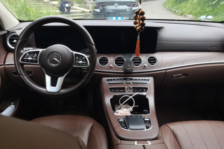 Used Mercedes-Benz E-Class 2020 E 300 L Stylish Model Center Console