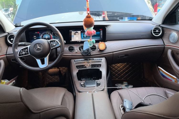 Used Mercedes-Benz E-Class 2020 E 300 L Stylish Model Center Console