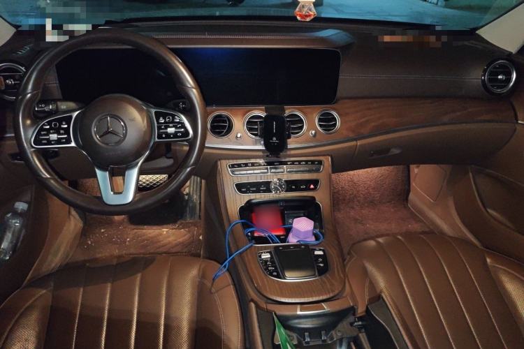 Used Mercedes-Benz E-Class 2020 Restyled E 300 L Exclusive Edition Center Console