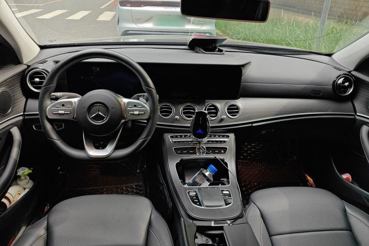 Used Mercedes-Benz E-Class 2020 Restyled E 300 L Sporty and Stylish Edition Center Console