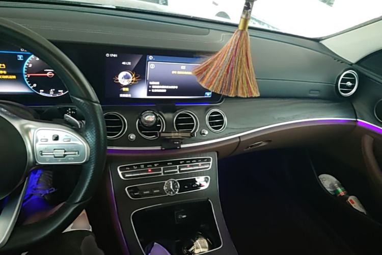 Used Mercedes-Benz E-Class 2020 Restyled E 300 L Sporty and Stylish Edition Center Console