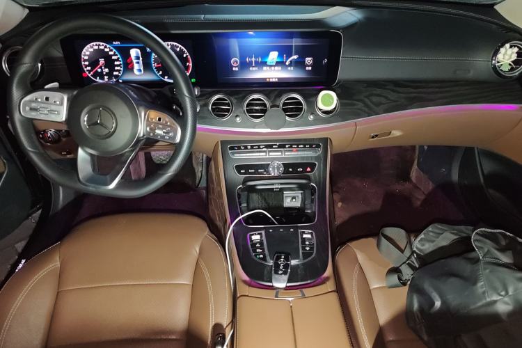 Used Mercedes-Benz E-Class 2020 Restyled E 300 L Sport Exclusive Edition Center Console