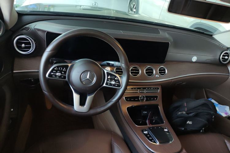 Used Mercedes-Benz E-Class 2020 E 300 L Stylish Model Center Console