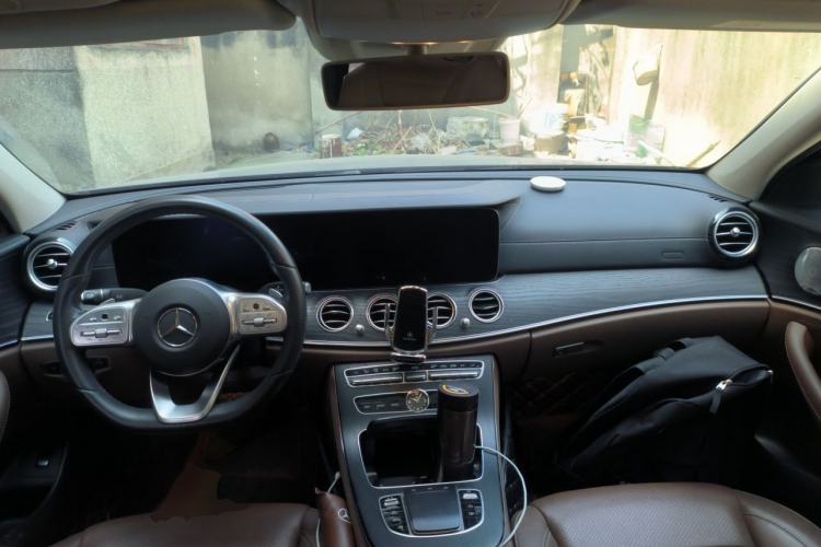 Used Mercedes-Benz E-Class 2020 Restyled E 300 L Sport Exclusive Edition Center Console
