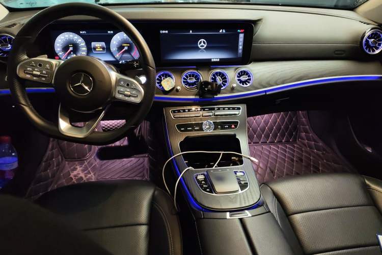 Used Mercedes-Benz E-Class 2020 Restyled E 300 L Sport Exclusive Edition Center Console