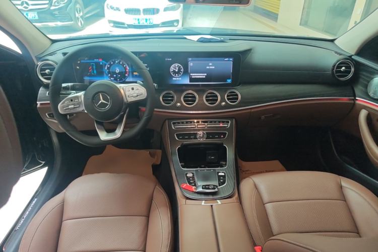 Used Mercedes-Benz E-Class 2020 Restyled E 300 L Sport Exclusive Edition Center Console