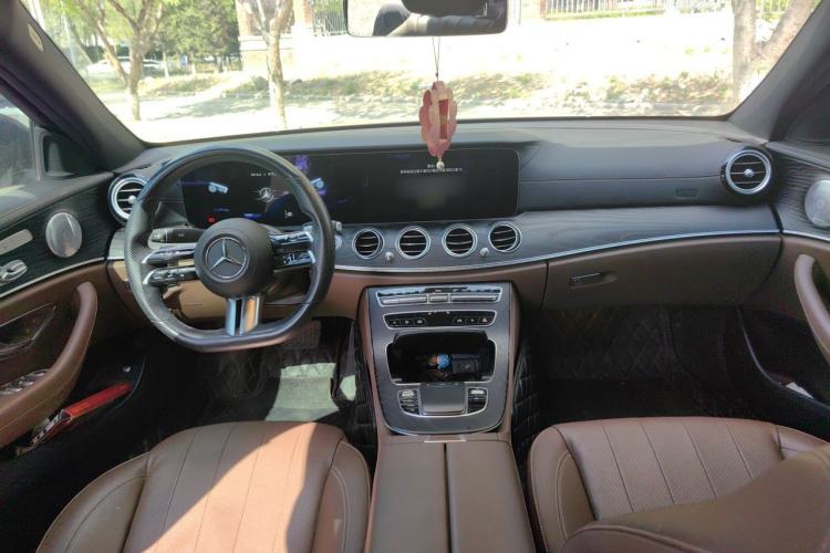 Used Mercedes-Benz E-Class 2020 Facelift E 260 Sport Edition Center Console