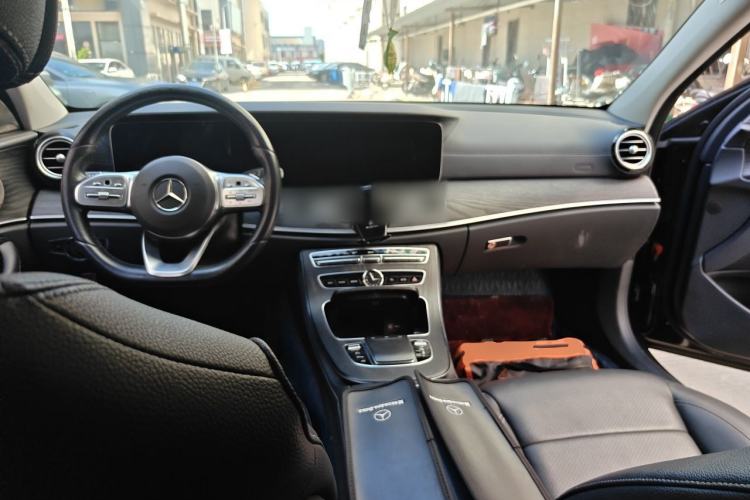 Used Mercedes-Benz E-Class 2020 Restyled E 300 L Sporty and Stylish Edition Center Console