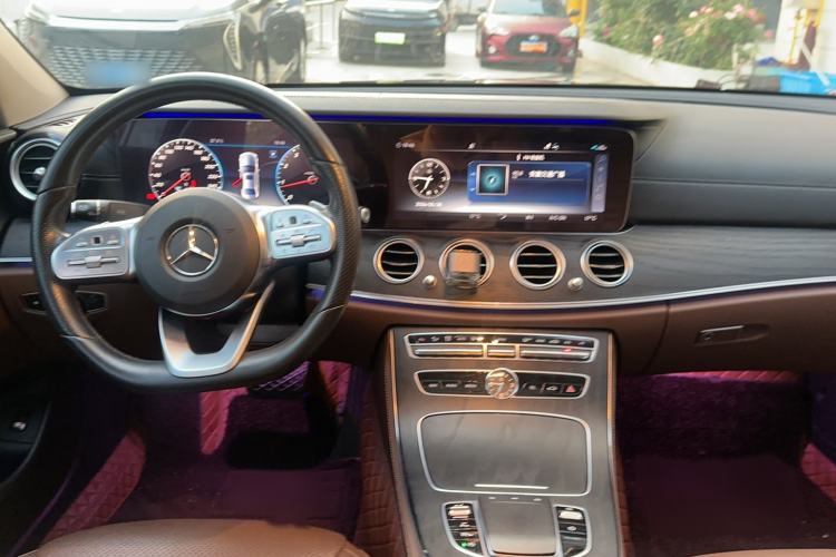 Used Mercedes-Benz E-Class 2020 Restyled E 300 L Sporty and Stylish Edition Center Console