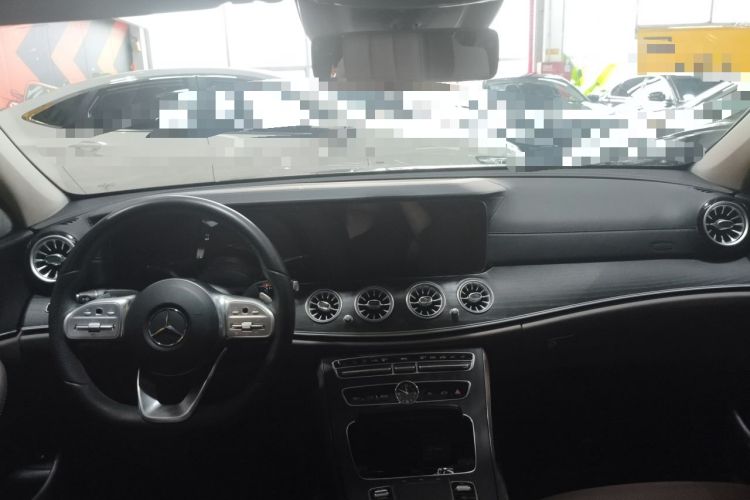 Used Mercedes-Benz E-Class 2020 Restyled E 300 L Sport Exclusive Edition Center Console