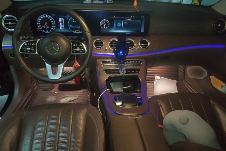 Used Mercedes-Benz E-Class 2020 Restyled E 300 L Exclusive Edition Center Console