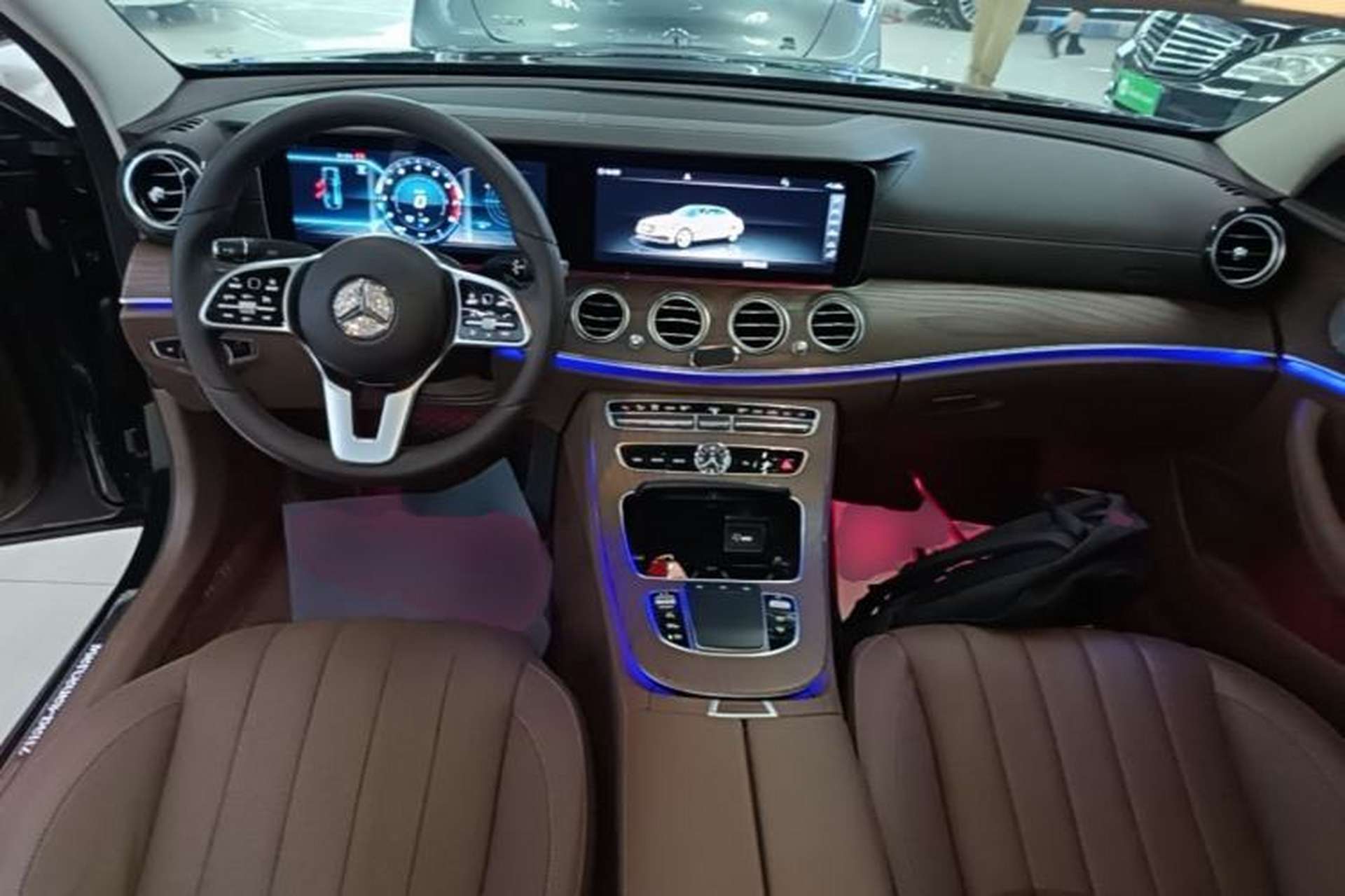 Used Mercedes-Benz E-Class 2020 Restyled E 300 L Exclusive Edition Center Console