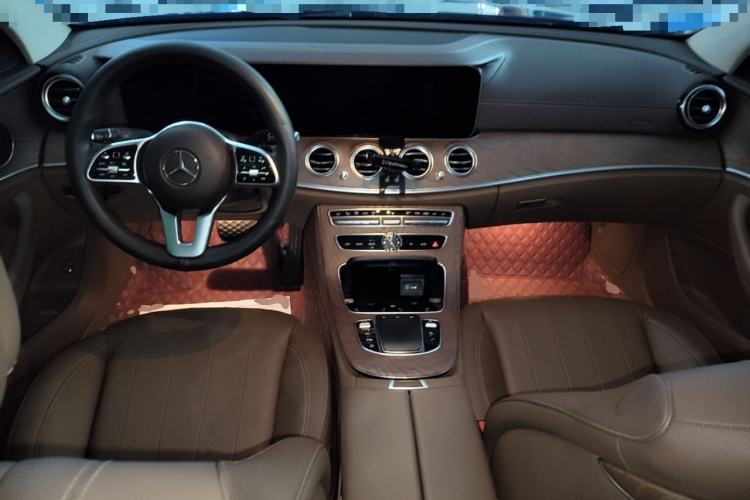 Used Mercedes-Benz E-Class 2020 E 300 L Stylish Model Center Console
