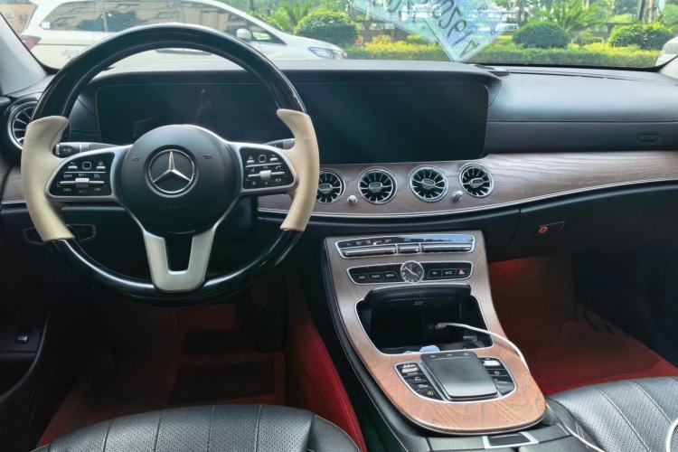 Used Mercedes-Benz E-Class 2020 E 300 L Stylish Model Center Console