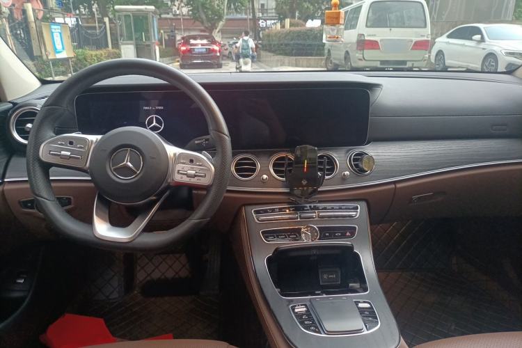 Used Mercedes-Benz E-Class 2020 Restyled E 300 L Sporty and Stylish Edition Center Console