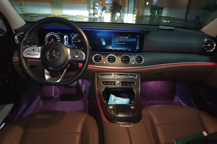 Used Mercedes-Benz E-Class 2020 Restyled E 300 L Sporty and Stylish Edition Center Console