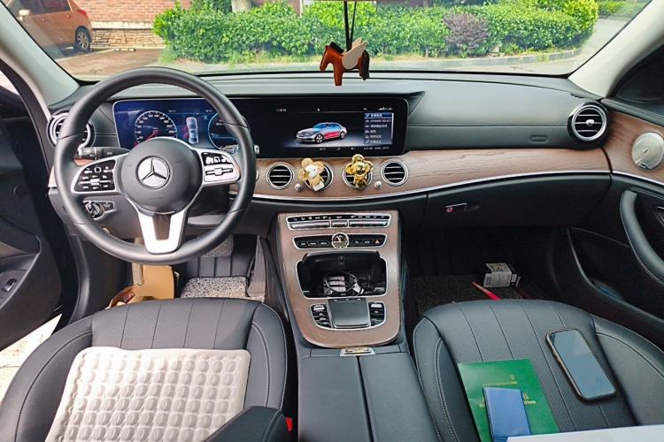 Used Mercedes-Benz E-Class 2020 E 300 L Stylish Model Center Console