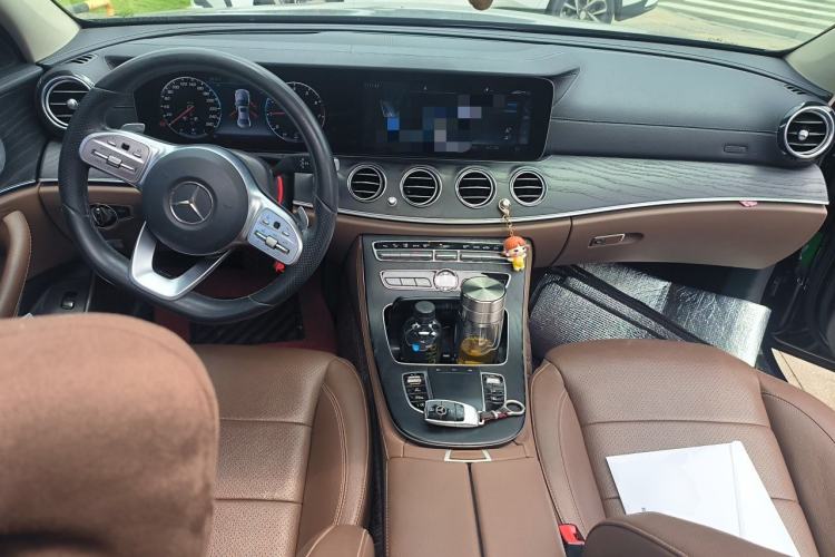 Used Mercedes-Benz E-Class 2020 Restyled E 300 L Sport Exclusive Edition Center Console