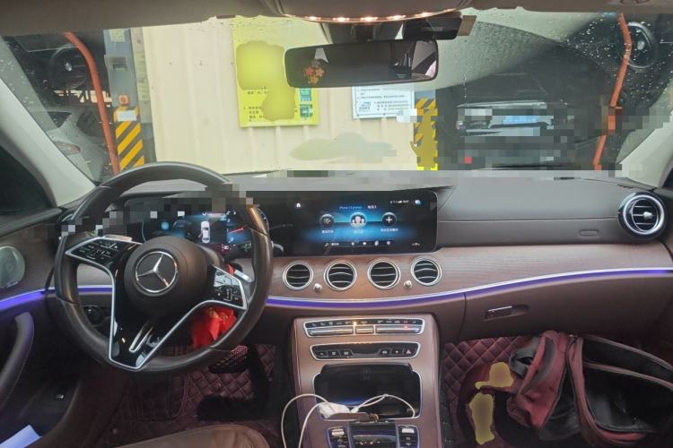 Used Mercedes-Benz E-Class 2020 E 300 L Luxury Model Center Console