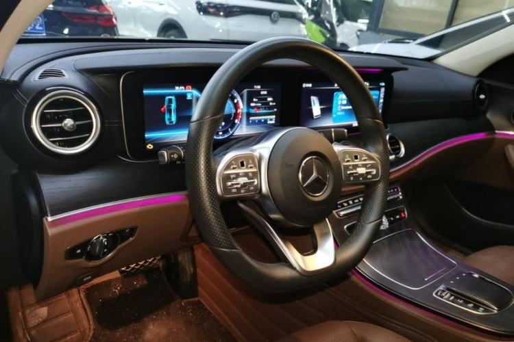 Used Mercedes-Benz E-Class 2020 Restyled E 300 L Sporty and Stylish Edition Center Console