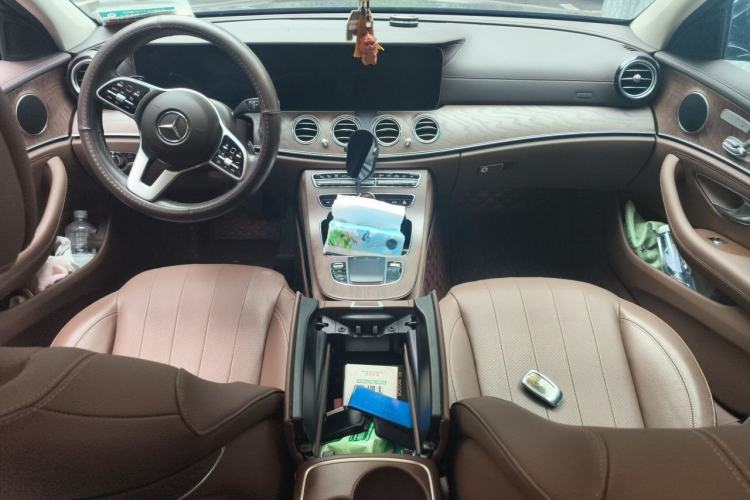 Used Mercedes-Benz E-Class 2020 E 300 L Stylish Model Center Console
