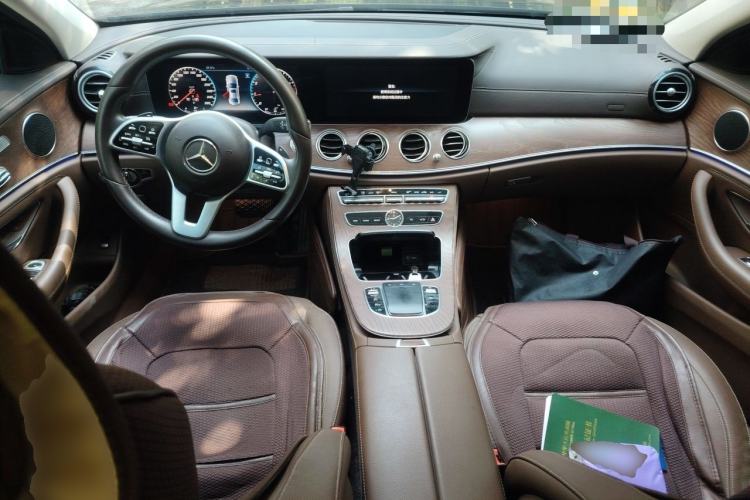 Used Mercedes-Benz E-Class 2020 E 300 L Stylish Model Center Console
