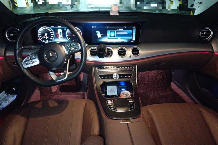 Used Mercedes-Benz E-Class 2020 E 260 Sport Edition Center Console