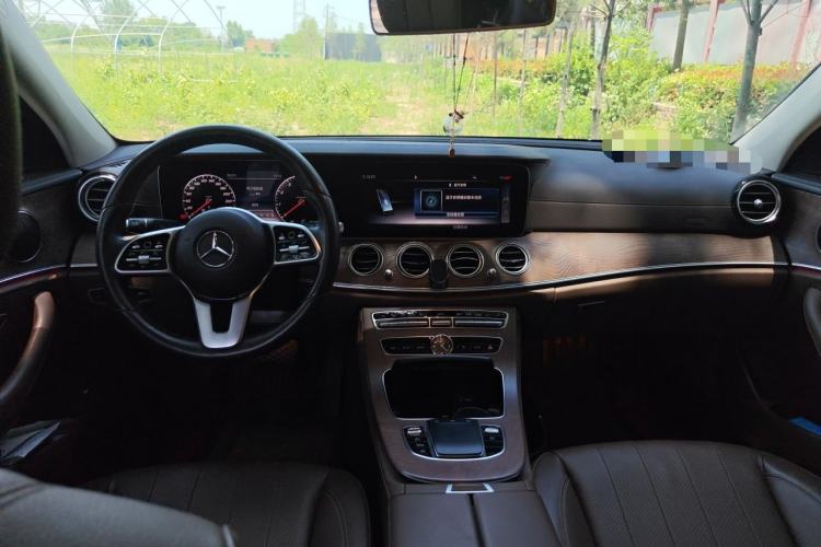 Used Mercedes-Benz E-Class 2020 E 300 L Stylish Model Center Console