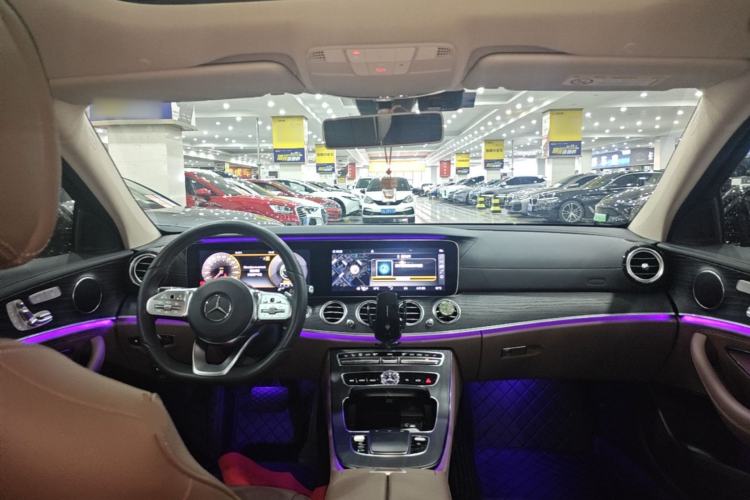 Used Mercedes-Benz E-Class 2020 Restyled E 300 L Sporty and Stylish Edition Center Console