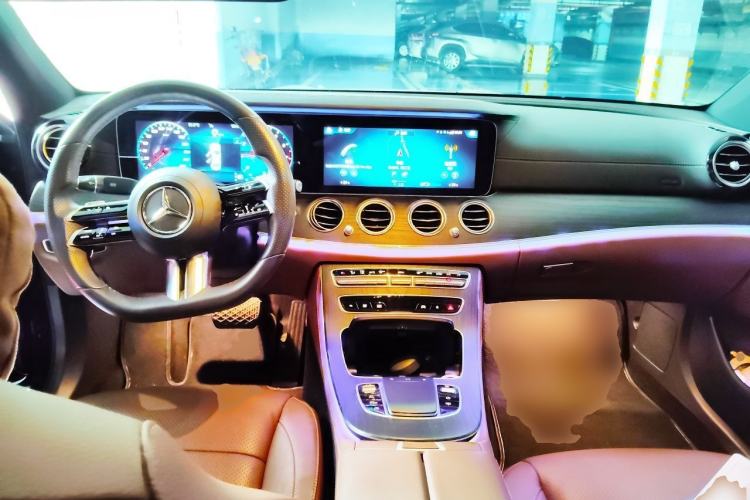 Used Mercedes-Benz E-Class 2020 Restyled E 300 L Sporty and Stylish Edition Center Console