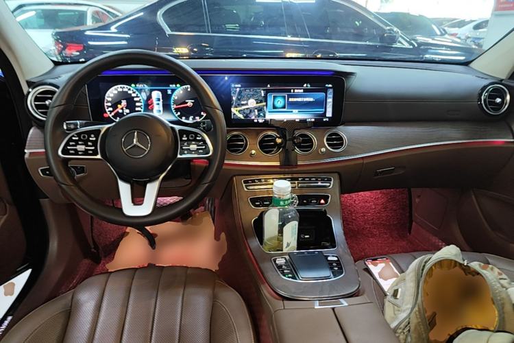 Used Mercedes-Benz E-Class 2020 Restyled E 300 L Exclusive Edition Center Console