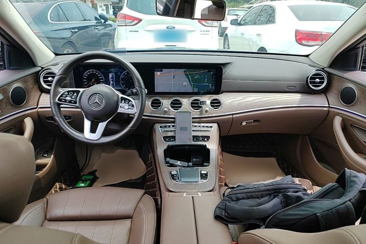 Used Mercedes-Benz E-Class 2020 Facelift E 260 L Center Console