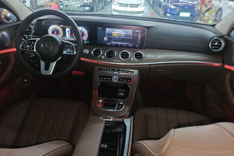 Used Mercedes-Benz E-Class 2020 Restyled E 300 L Exclusive Edition Center Console
