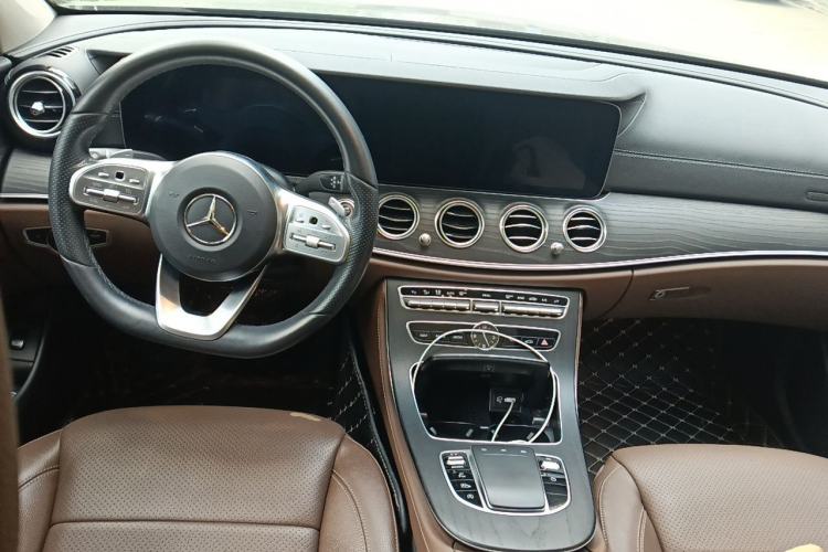 Used Mercedes-Benz E-Class 2020 Restyled E 300 L Sporty and Stylish Edition Center Console