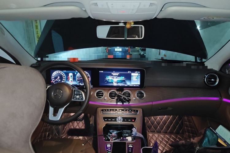 Used Mercedes-Benz E-Class 2020 Restyled E 300 L Exclusive Edition Center Console