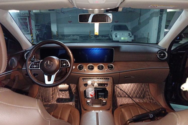 Used Mercedes-Benz E-Class 2020 Restyled E 300 L Exclusive Edition Center Console