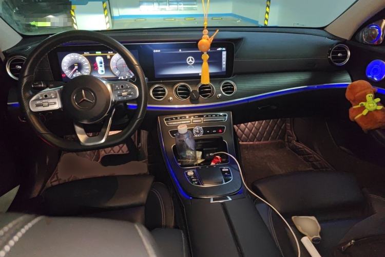 Used Mercedes-Benz E-Class 2020 Facelift E 260 L Sport Edition Center Console