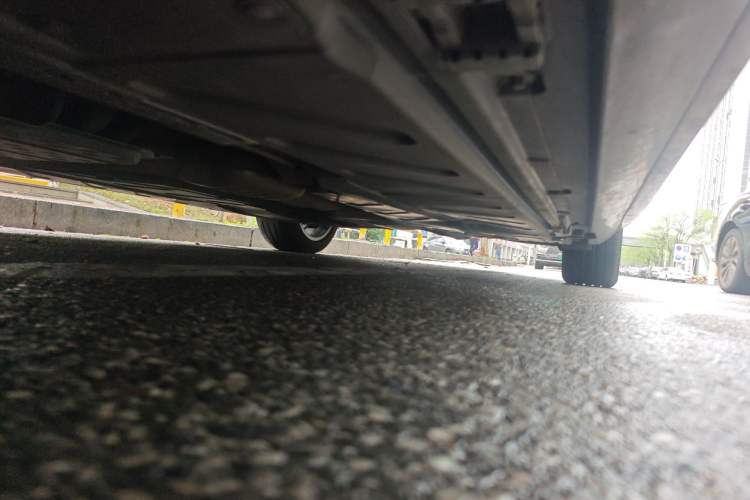Used Mercedes-Benz E-Class 2020 E 300 L Sport Luxury Edition Chassis Front Left
