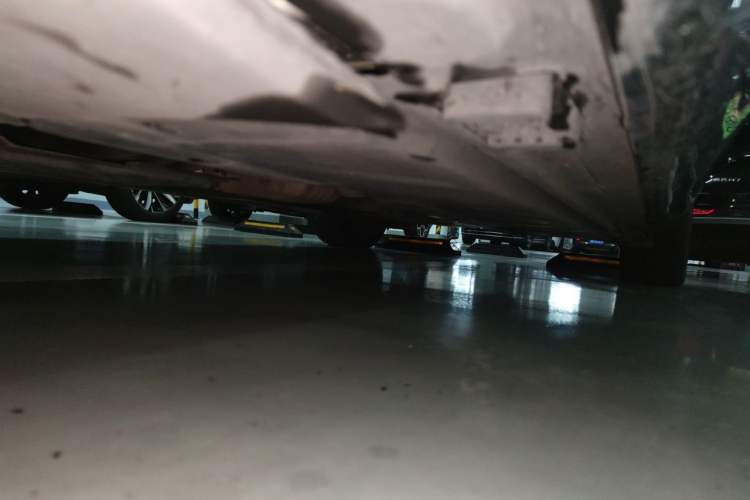 Used Mercedes-Benz E-Class 2020 Restyled E 300 L Exclusive Edition Chassis Front Left