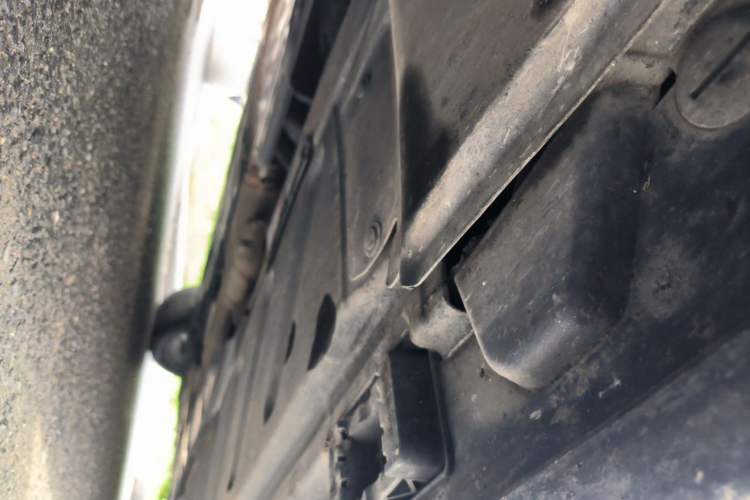 Used Mercedes-Benz E-Class 2020 Facelift E 260 L Chassis Front Left