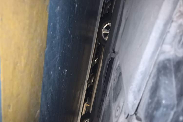Used Mercedes-Benz E-Class 2020 E 300 L Sporty and Stylish Model Chassis Front Left