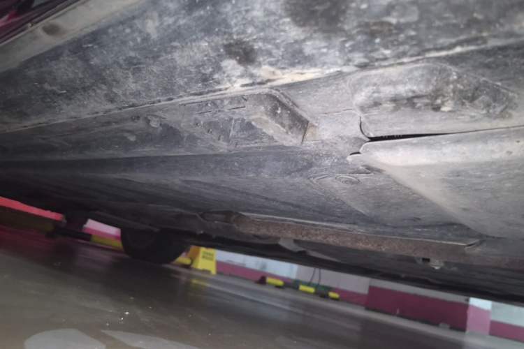 Used Mercedes-Benz E-Class 2020 E 300 L Sporty and Stylish Model Chassis Front Right
