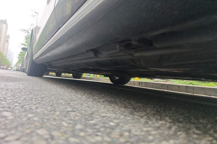 Used Mercedes-Benz E-Class 2020 E 300 L Sport Luxury Edition Chassis Rear Left