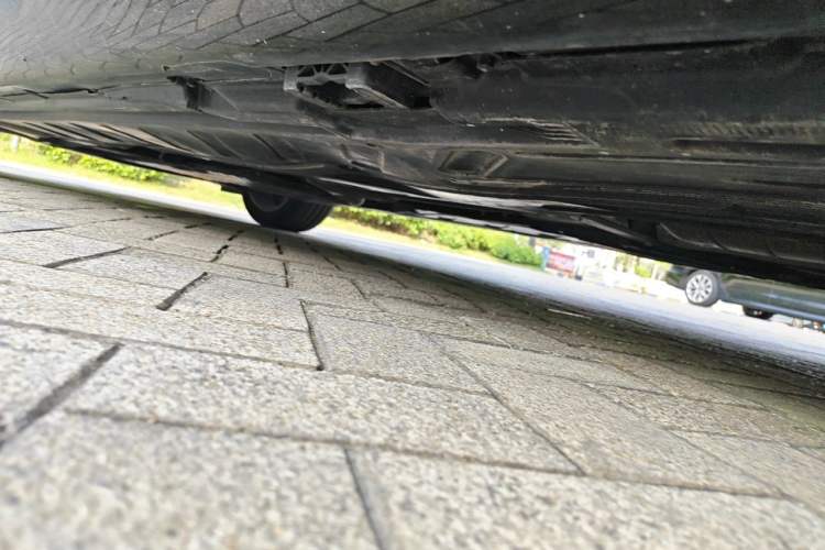 Used Mercedes-Benz E-Class 2020 Restyled E 300 L Exclusive Edition Chassis Rear Left
