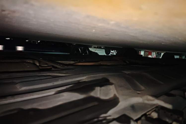 Used Mercedes-Benz E-Class 2020 E 300 L Luxury Model Chassis Rear Left