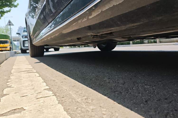 Used Mercedes-Benz E-Class 2020 E 300 L Sporty and Stylish Model Chassis Rear Left
