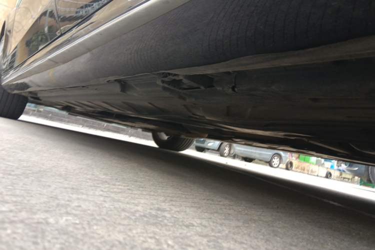 Used Mercedes-Benz E-Class 2020 E 300 L Sporty and Stylish Model Chassis Rear Left