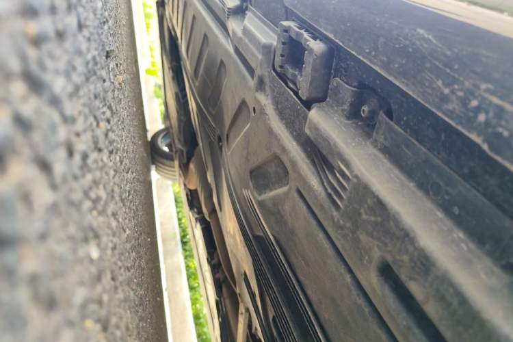 Used Mercedes-Benz E-Class 2020 E 260 L 4MATIC Chassis Rear Left