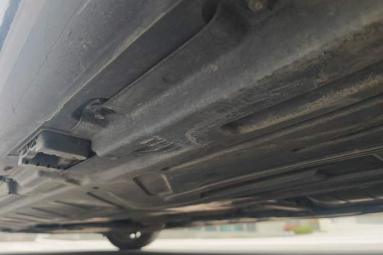 Used Mercedes-Benz E-Class 2020 E 300 L Luxury Model Chassis Rear Left